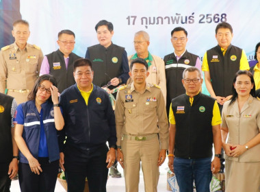 ลงพื้นที่ตรวจเยี่ยมและติดตามการดำเนินงานของศูนย์เรียนรู้การปลูกส้มโอทับทิมสยามบ้านแสงวิมานตำบลคลองน้อย อำเภอปากพนัง จังหวัดนครศรีธรรมราช โดยนายชวกิจจ์ สุวรรณคีรี รองผู้ว่าราชการจังหวัดนครศรีธรรมราช กล่าวต้อนรับพร้อมนายวิศิษฐ์ ศรีสุวรรณ์ อธิบดีกรมส่งเสริม ... พารามิเตอร์รูปภาพ 30
